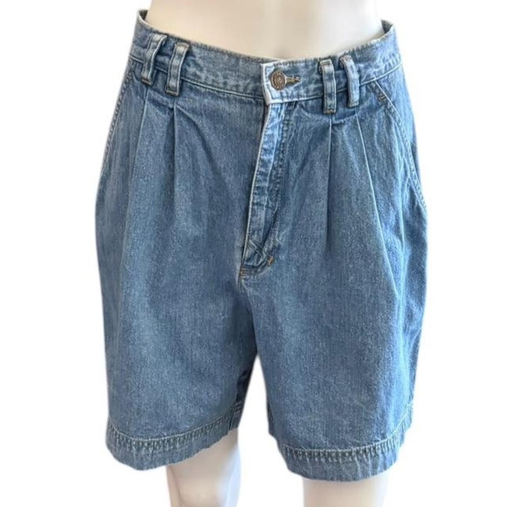 Vintage Medium Wash Denim Pleated High Rise Shorts Size 10